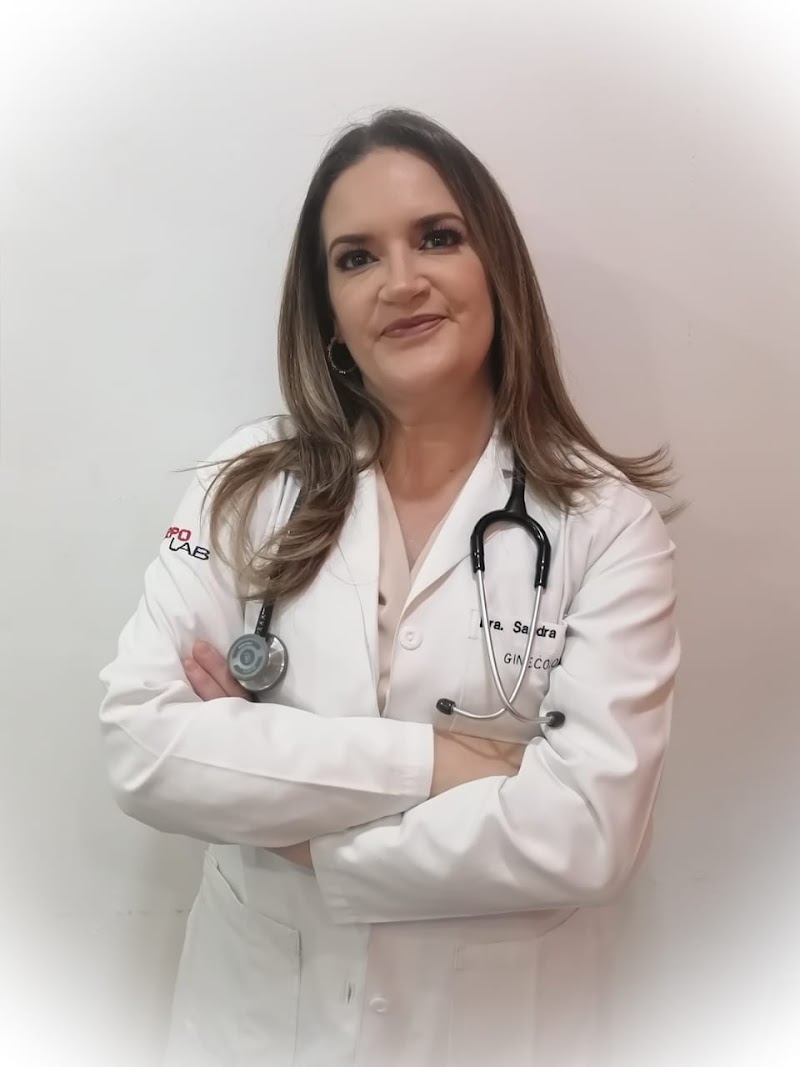 Foto de Dra. Sandra Velasco Abril - Ginecóloga Obstetra 7
