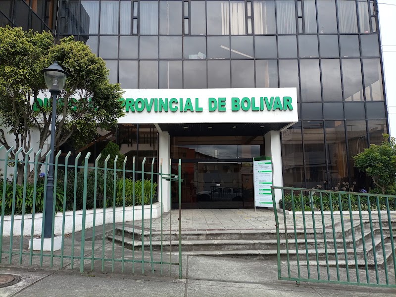 Foto de IESS BOLIVAR 6
